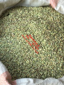 新疆烏魯木齊榮鵬調(diào)料批發(fā)商行 跨界融合，從調(diào)料到礦產(chǎn)與化工制品的多元發(fā)展之路